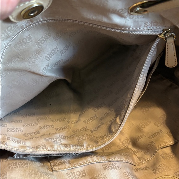 MICHAEL KORS Jet Set Snakeskin Embossed Leather Tote Gold Hardware - Picture 12 of 12